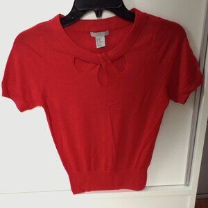 H & M EXTRA SMALL  RED SWEATER WITH CUTOUT DETAIL